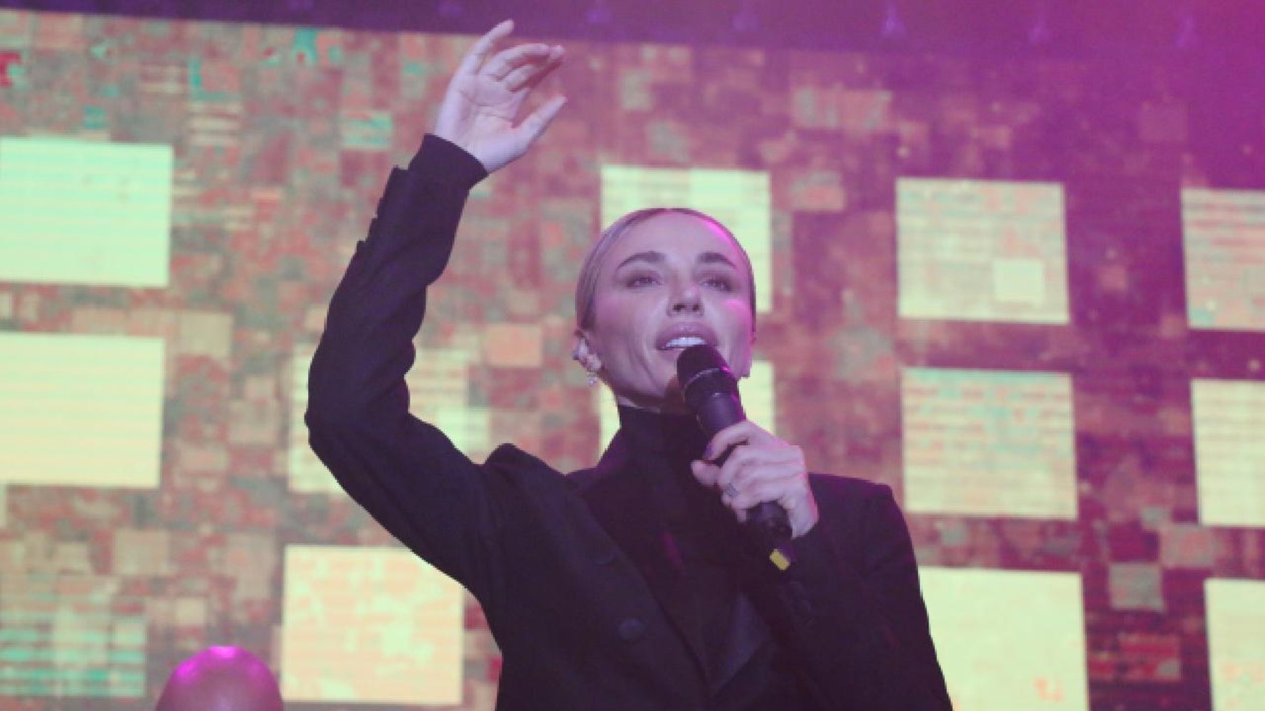 Ünlülerin yılbaşı konser ücretleri belli oldu: Zirvedeki isim değişmedi