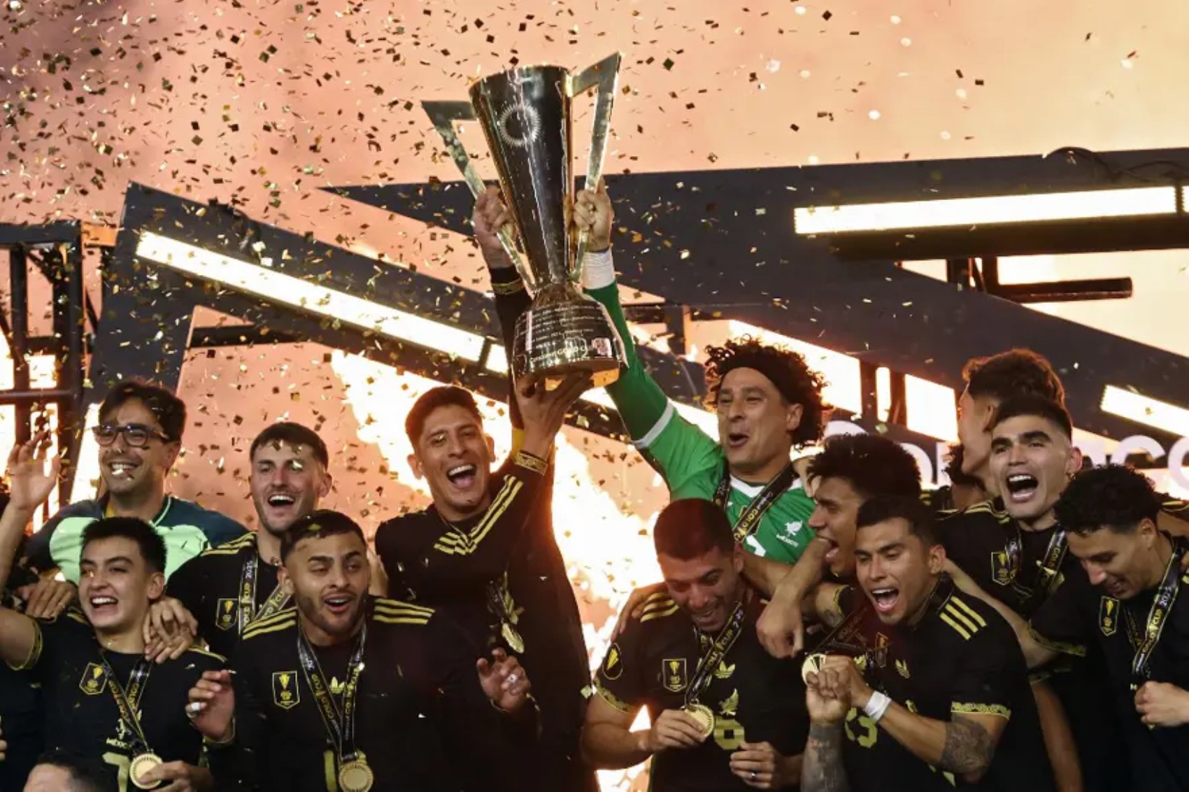 Bu ülkeler 2026 Dünya Kupası'na katılmayı garantiledi