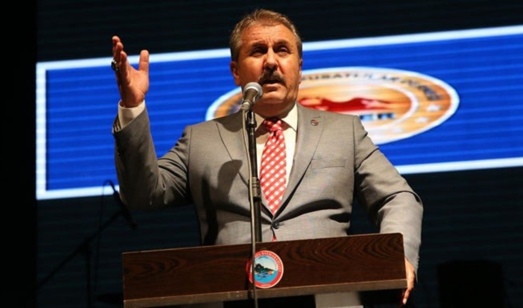 İktidarın küçük ortağı ses yükseltti