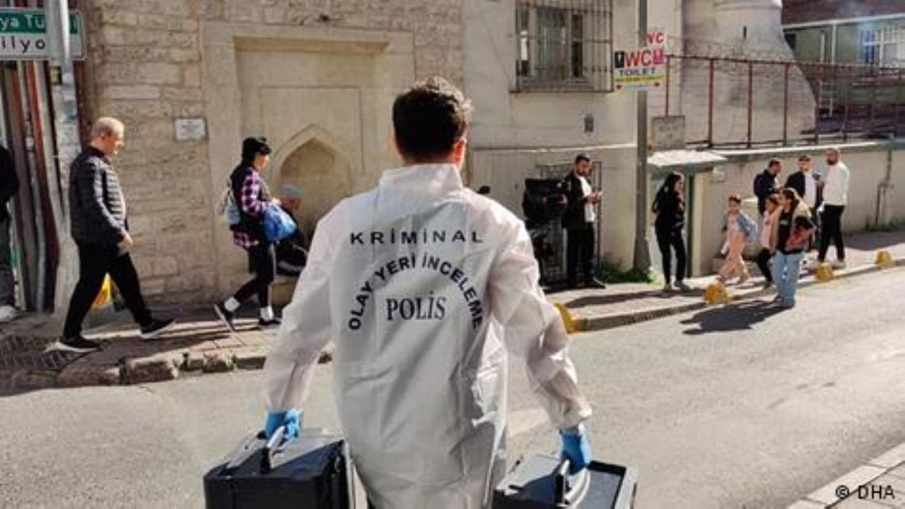 O otelde neler oluyor? Şimdi de refakat eden kişi hastaneye kaldırıldı!