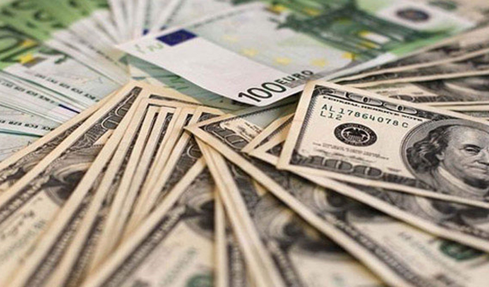 Alman bankadan TL için kara tablo! Dolar ve Euro için korkutan tahmin...