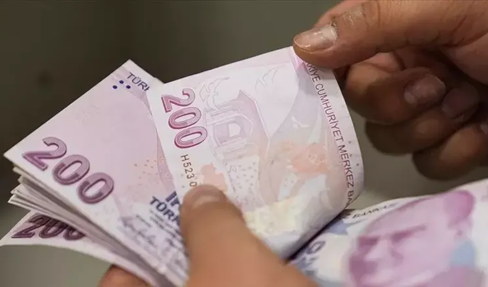 2026 yılı için asgari ücret görüşmeleri yaklaşıyor: Yeni yılla birlikte hangi ödemeler artacak?