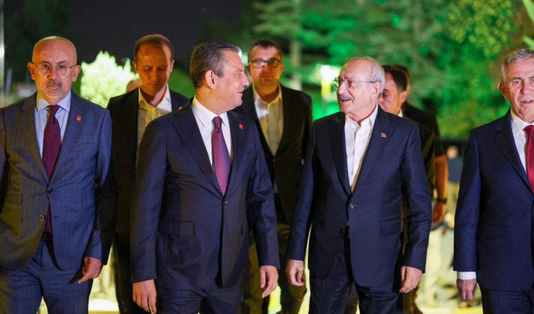 CHP'de '20 vekil imzaladı' iddiası çöktü