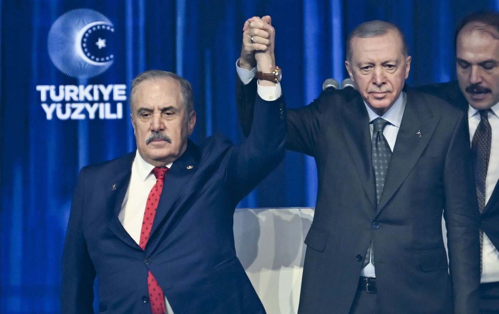 'Yanıma üç arkadaşımı alır İmralı'ya giderim' demişti: 'Bahçeli'ye eşlik edecek kişi' AKP'den çıktı