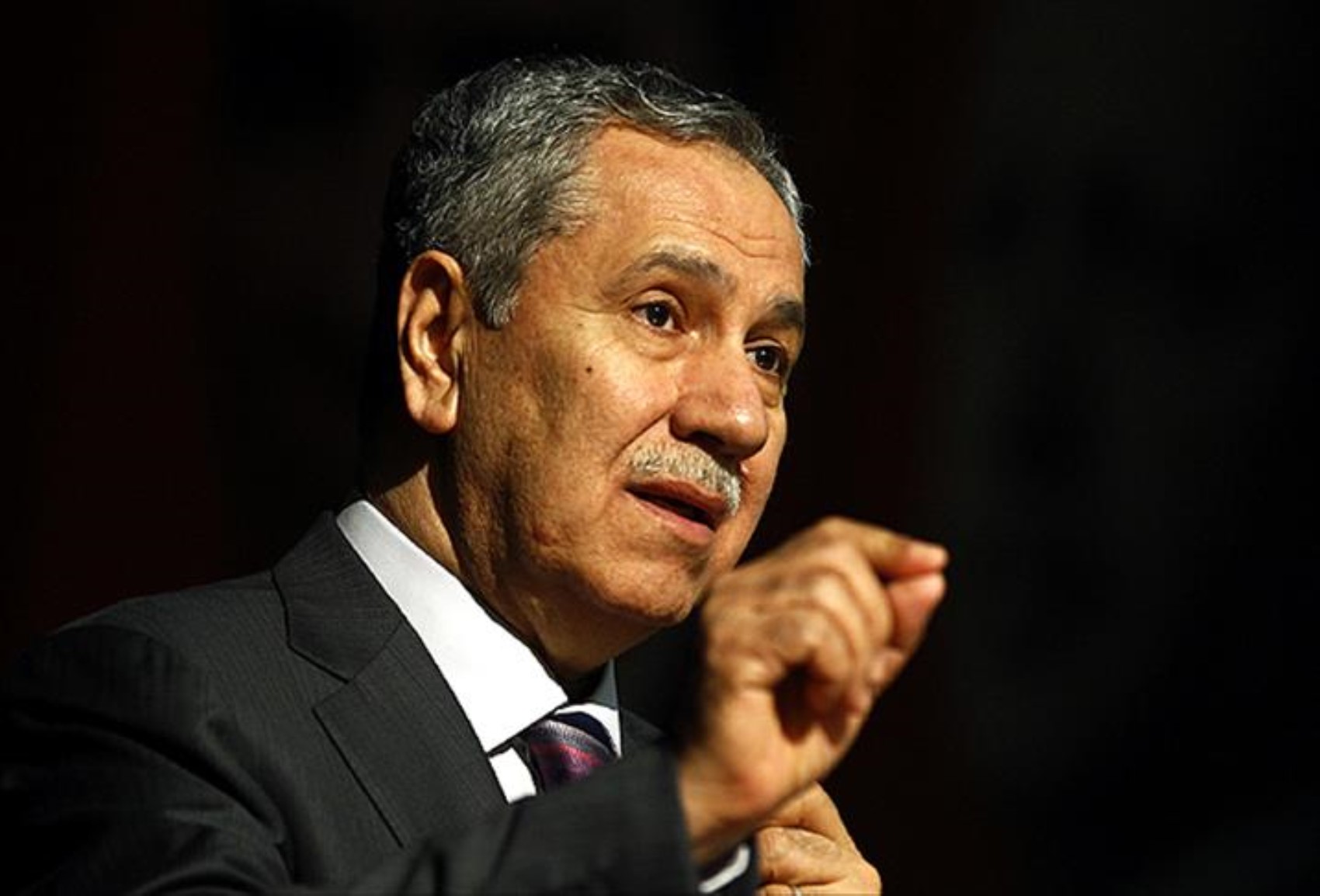 Demirtaş’tan Arınç’a cezaevinde mesaj: 'Adaylık düşünmüyorum, Erdoğan ile görüşmek isterim'