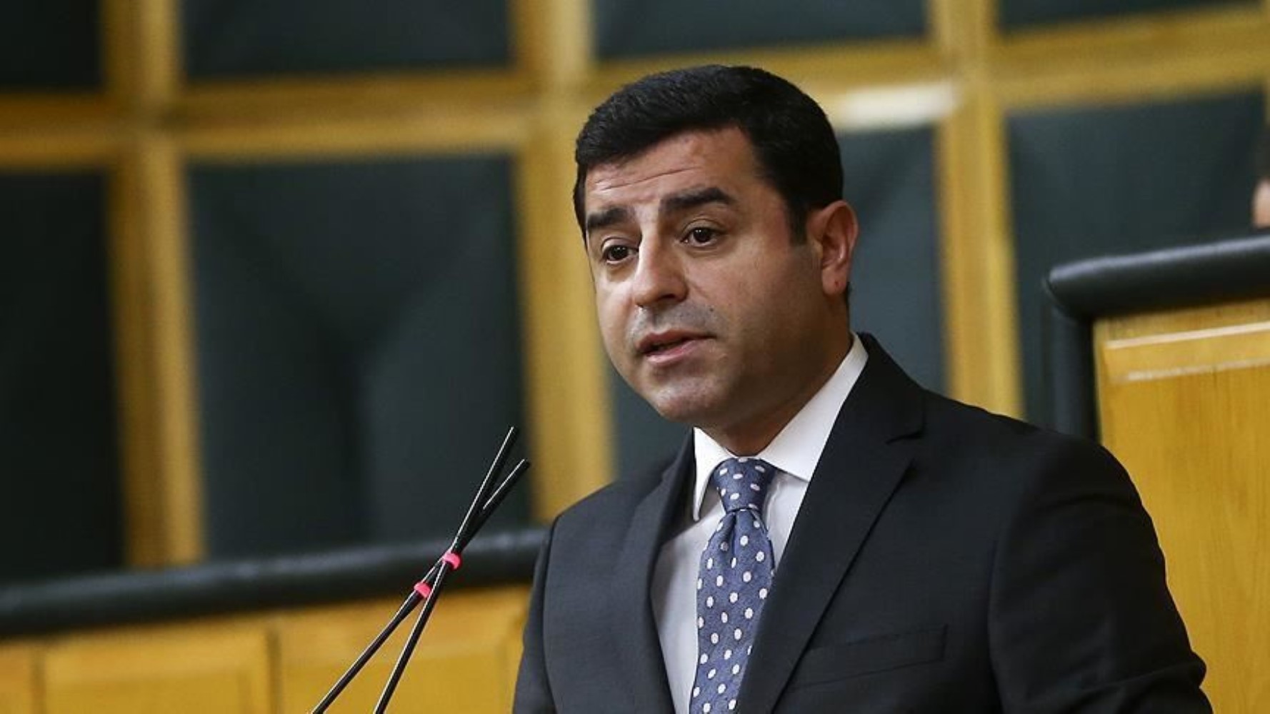 Demirtaş’tan Arınç’a cezaevinde mesaj: 'Adaylık düşünmüyorum, Erdoğan ile görüşmek isterim'