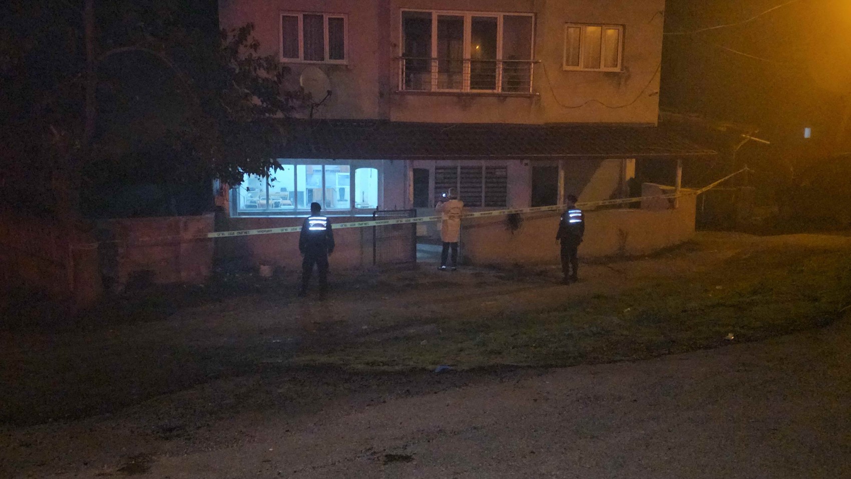 Eski polis av tüfeği ile katliam yaptı: 2 ölü 2 yaralı
