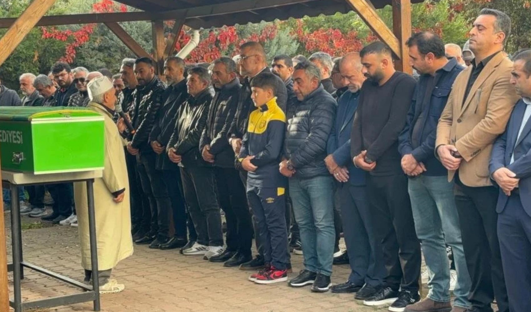 Thodex'in kurucusu Faruk Fatih Özer'in cenazesi toprağa verildi