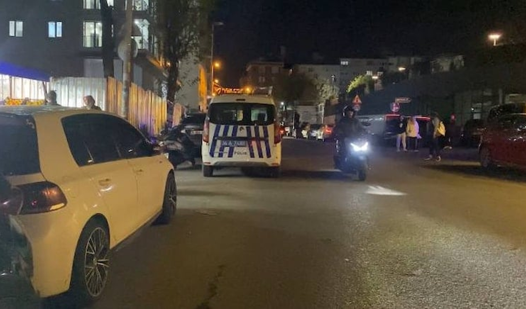 Bahçelievler'de silahlı saldırı: 3 kişi yaralandı