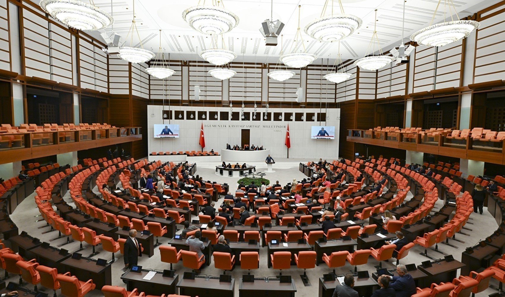 İmralı oylaması öncesi parti kurmayları harekete geçti