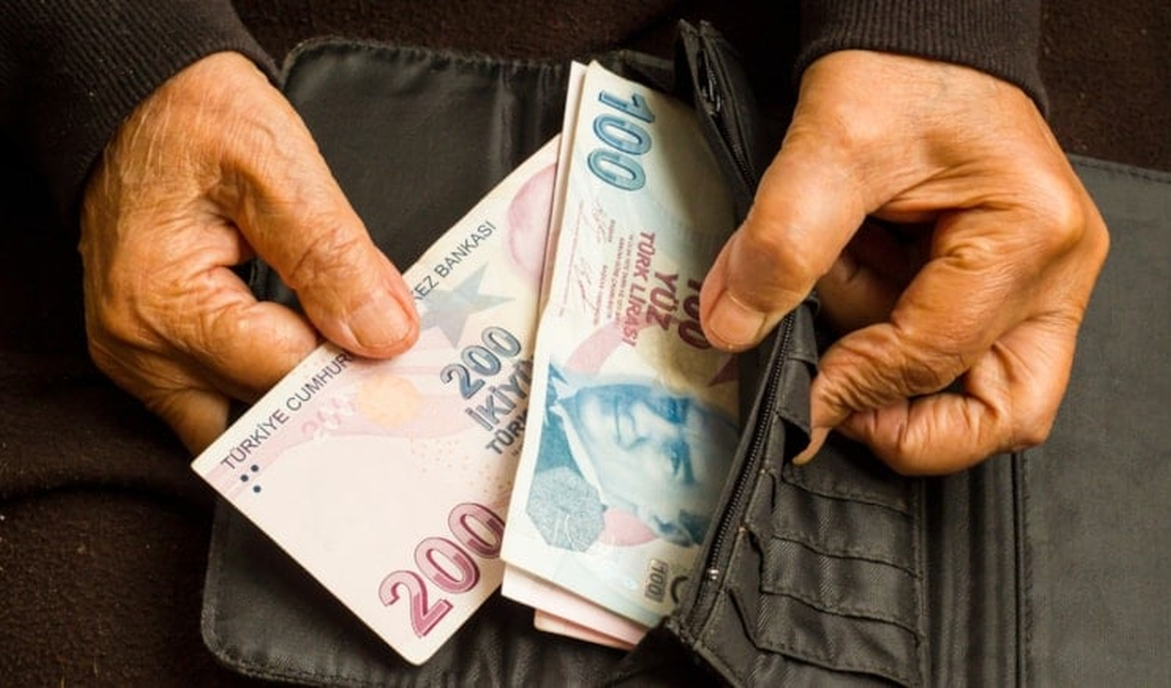 Asgari ücret zammı için beklentiler netleşiyor: Uzmanlar ortak tahminlerde buluştu