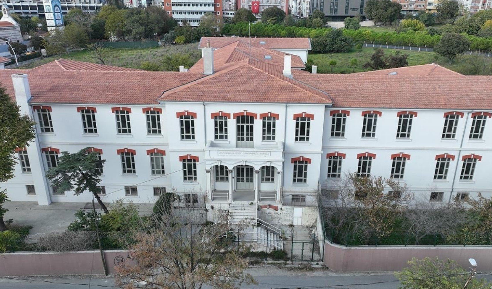 Balıklı Rum Hastanesi'ne büyük şok: Reçete skandalı