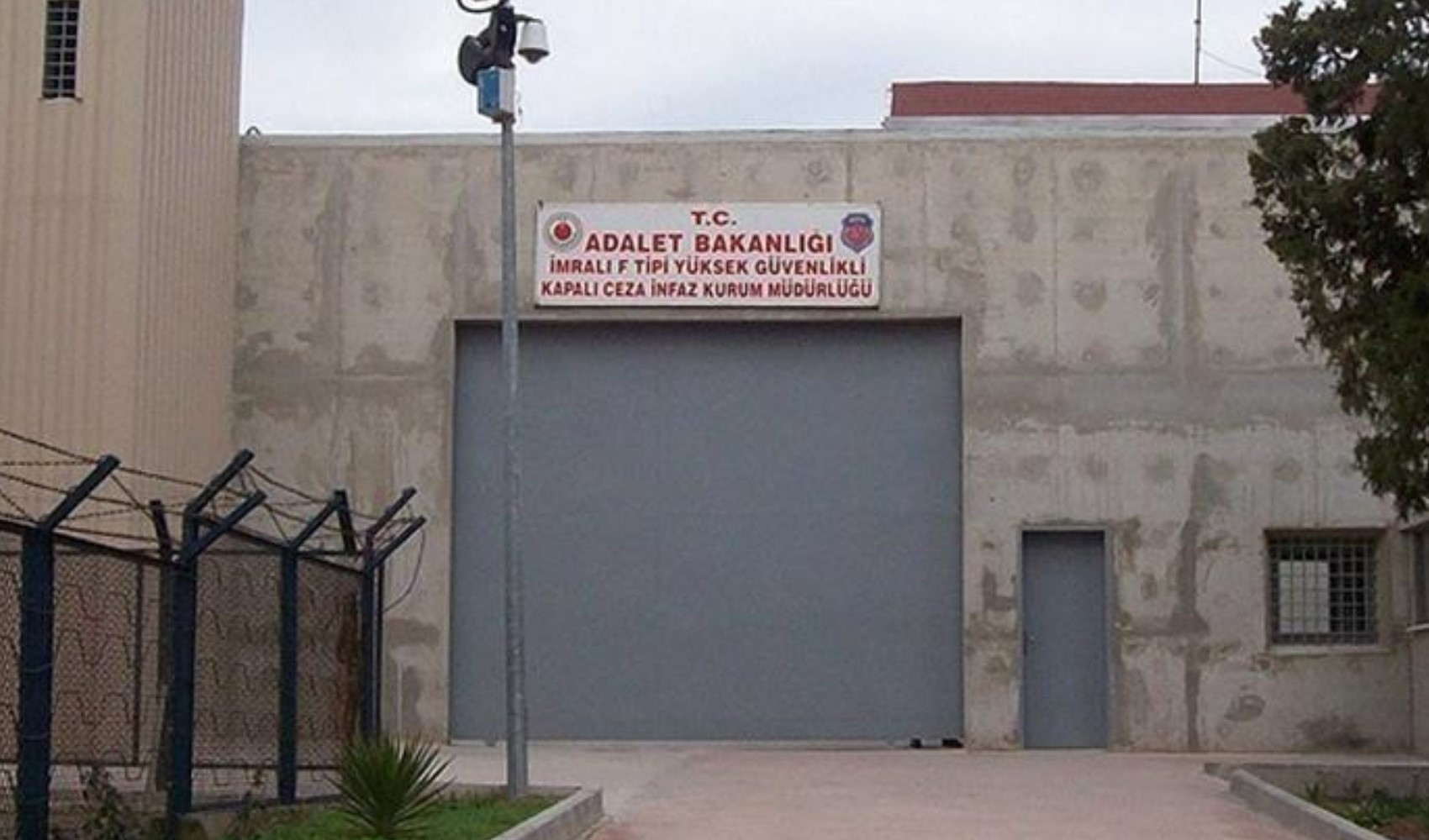 Gündemdeki İmralı görüşmesi öncesi itiraz geldi: 'Öcalan ile görüşülürse...'