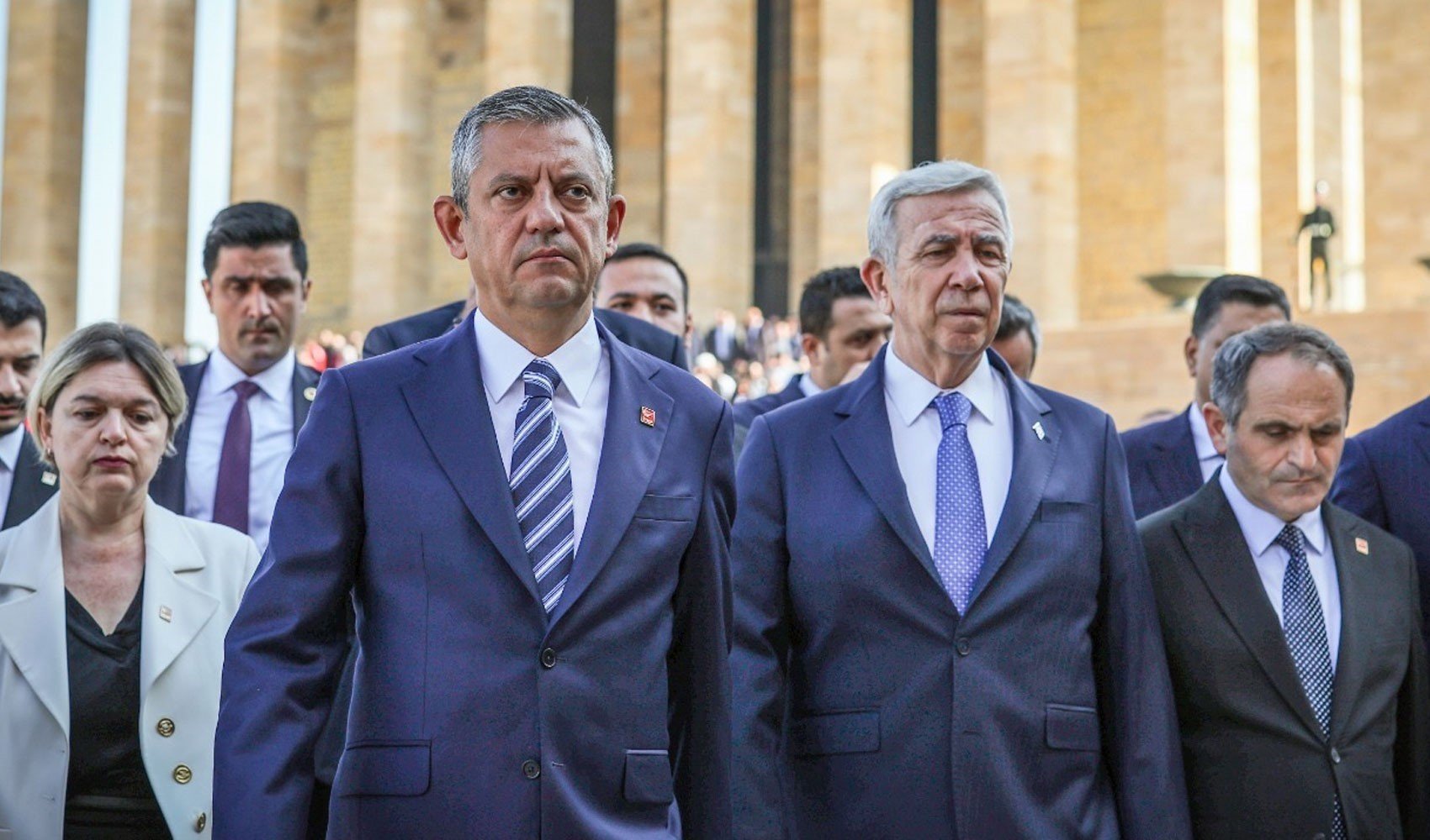 Yavaş'a soruşturma iznine Özel'den ilk tepki!