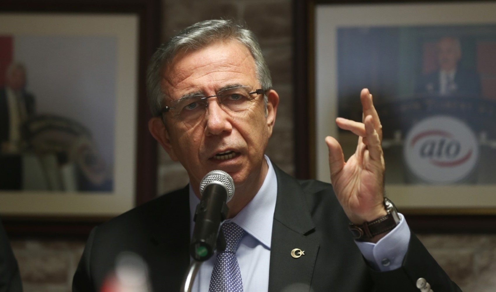 Yandaş Yeni Akit'in hedefinde Mansur Yavaş var