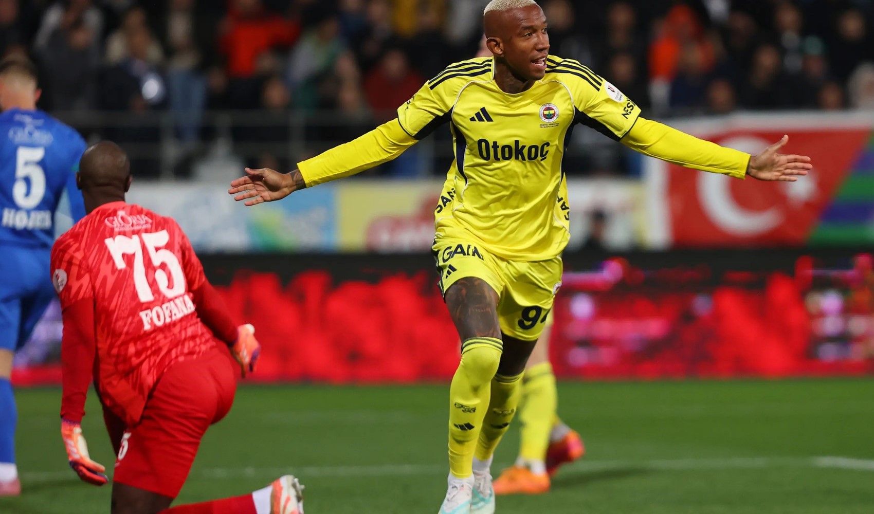 Fenerbahçe'den muhteşem geri dönüş