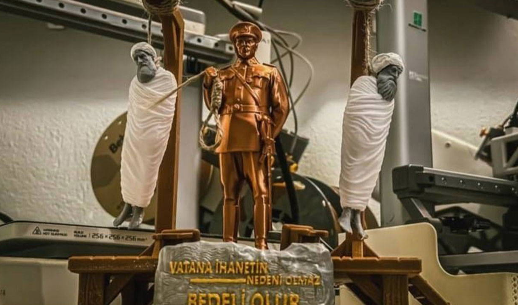 'Cumhuriyet Muhafızı' adlı ürün satıştan kaldırıldı