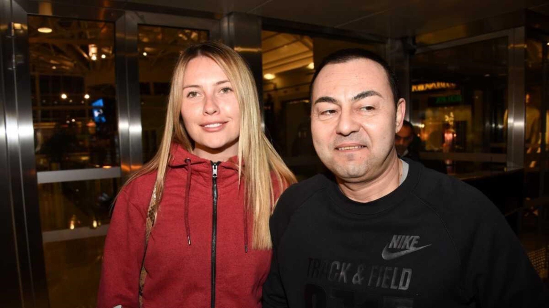 Serdar Ortaç'ın eski eşinden aldığı intikam 'Poşet' şarkısını hatırlattı