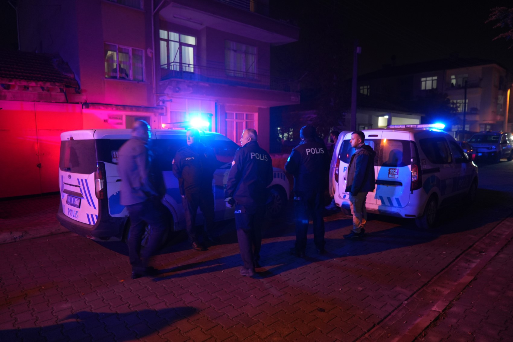 Ağabeyini bıçaklayarak öldürdü