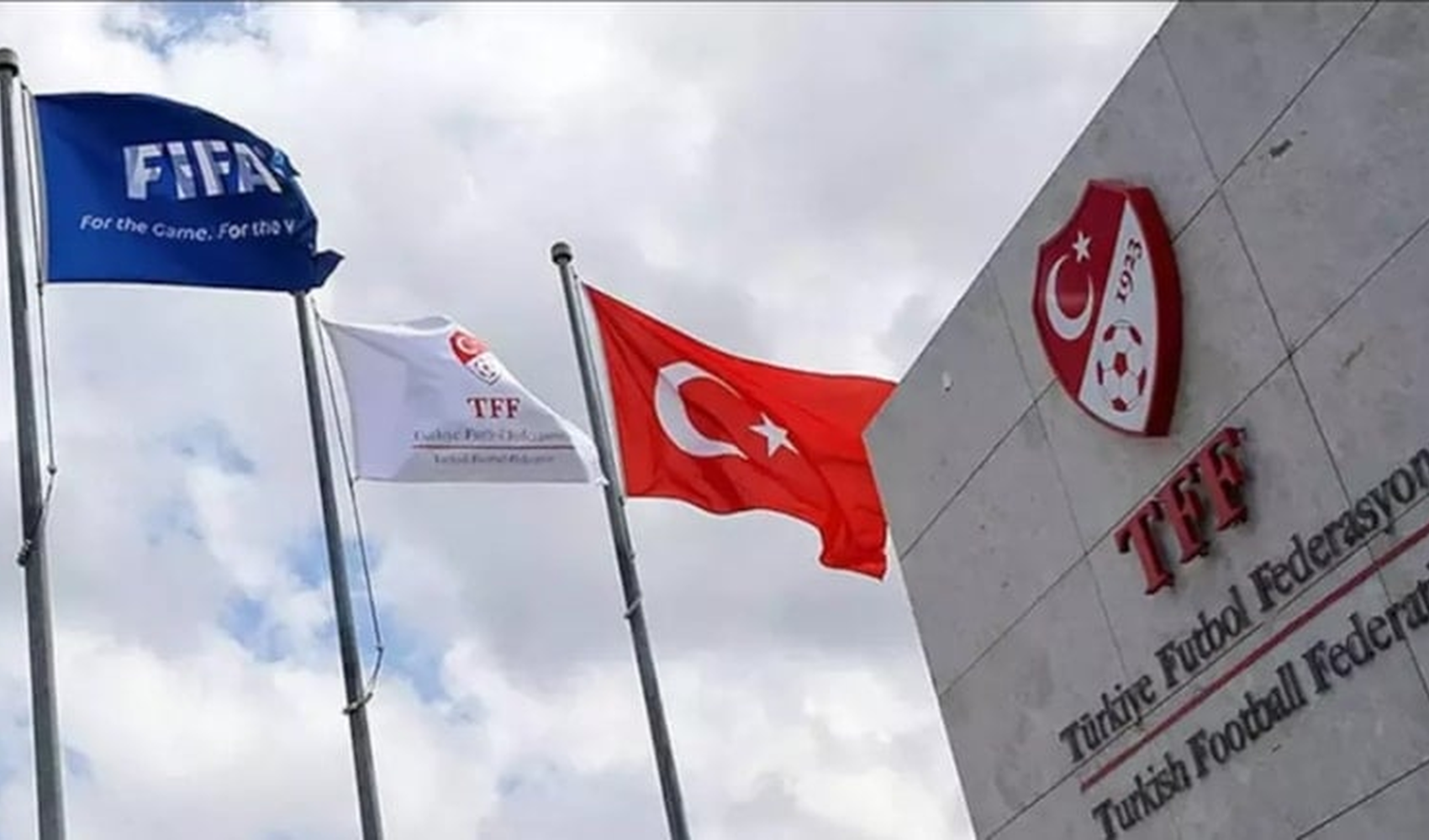 TFF, alt liglerde transfer süresini uzattı