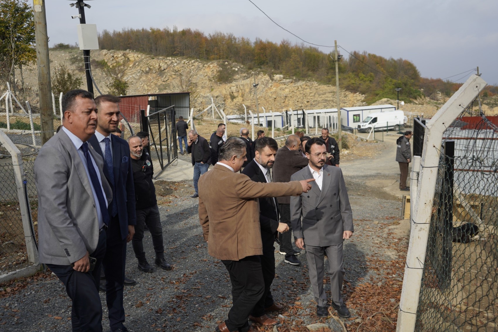 Başkan Kurnaz’dan telef olan 9 köpekle ilgili açıklama: Hayvana kötü muamele olmaz