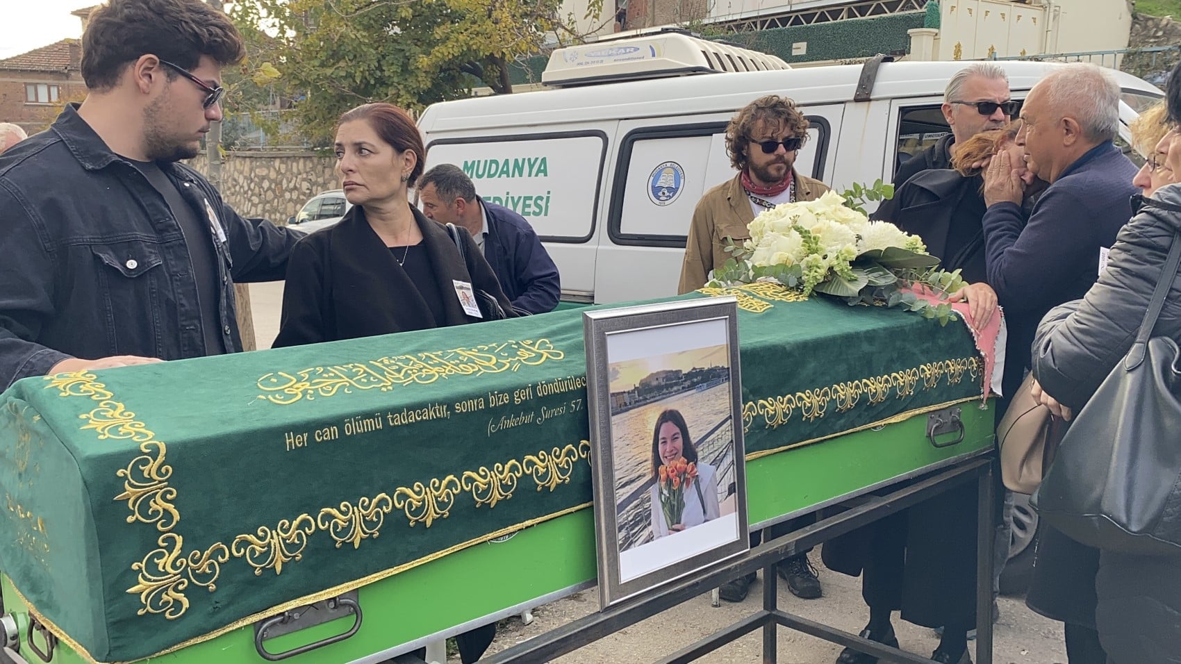 Bursa'da 24 yaşındaki Leyla'ya hüzünlü veda