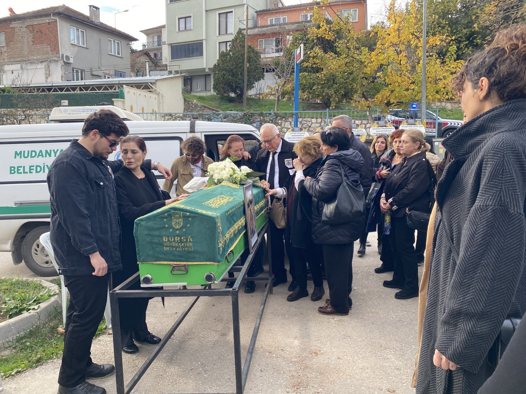 Bursa'da 24 yaşındaki Leyla'ya hüzünlü veda