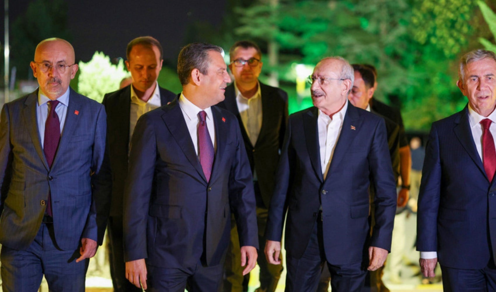 Özgür Özel'den Kılıçdaroğlu'na yanıt geldi