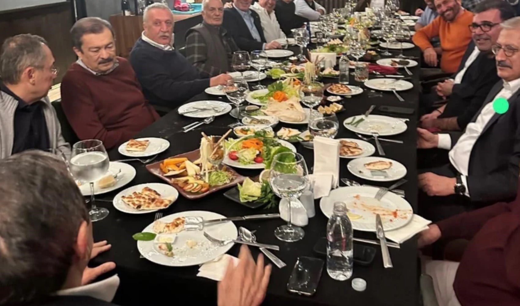 Mehmet Ağar Bursa'da görüldü: Yemeğe katılan isimler gündem oldu