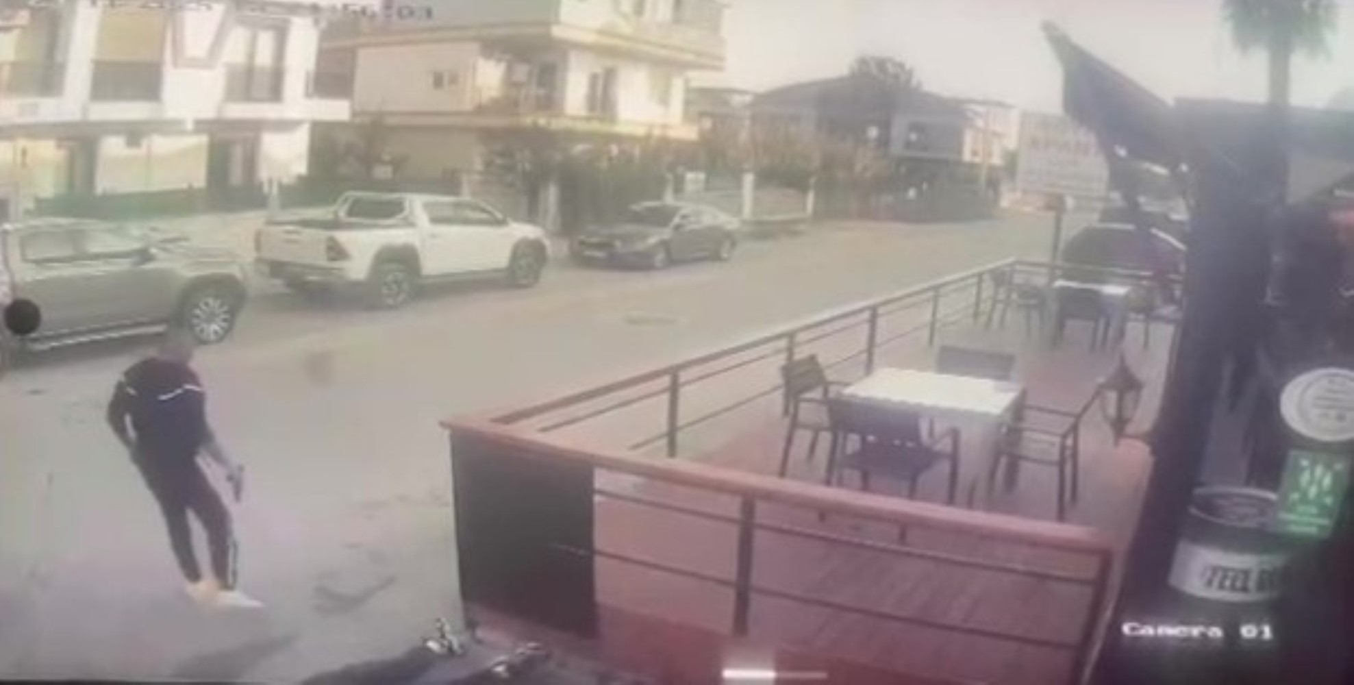 Barışmak için buluştuğu kuzenini öldürdüğü anın görüntüleri: Şarjörü değiştirip geri dönmüş