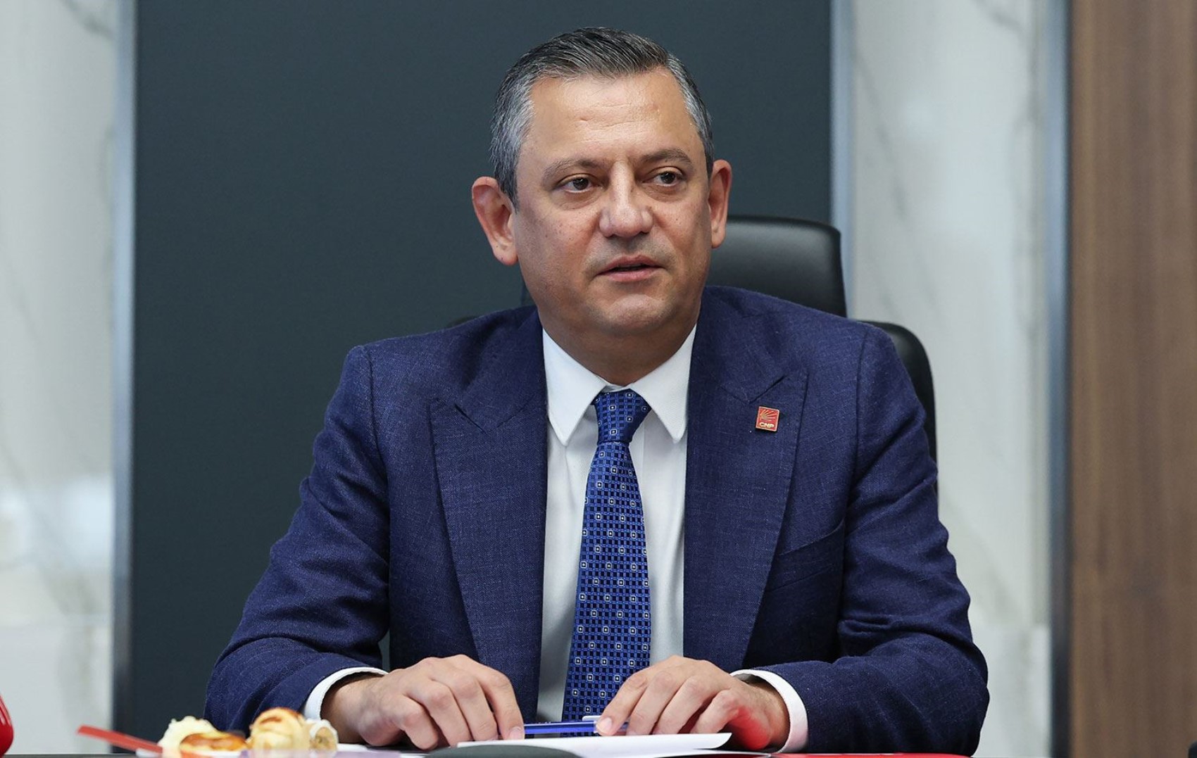 Özgür Özel, partisinin İmralı kararını bir kez daha yanıtladı: MHP'ye yönelik dikkat çeken sözler