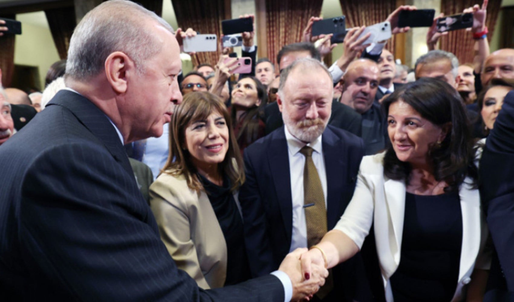 'Dem Parti, Erdoğan'a destek verecek CHP'ye değil'