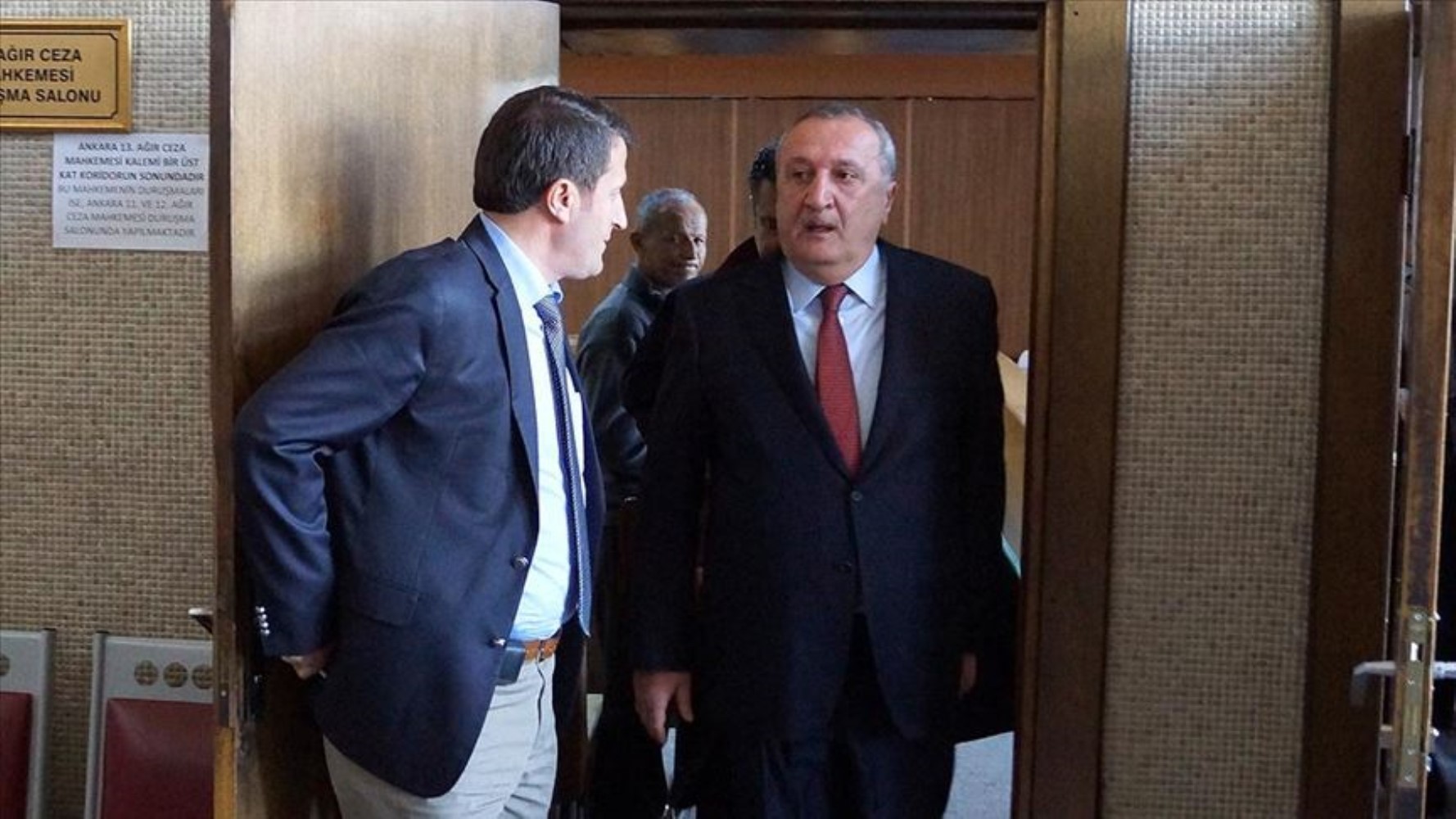 Mehmet Ağar o masayı anlattı: 'Görevden alınma nedenini biliyorum'