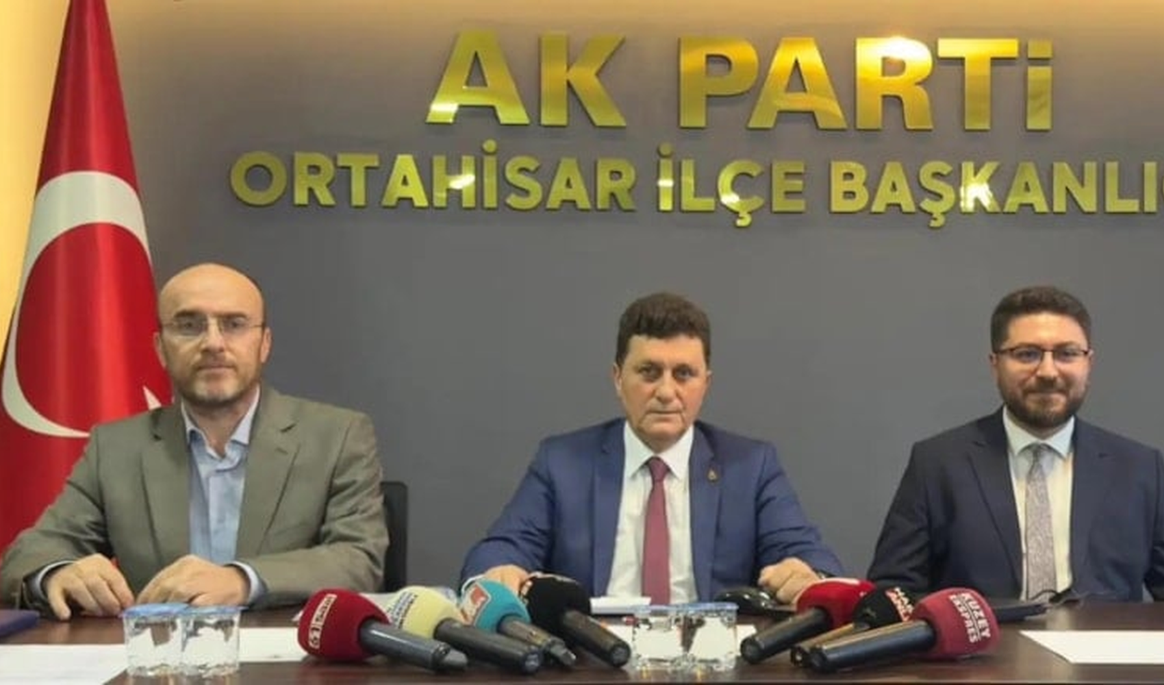 Trabzon'da gazetecilere hazır soru listesi