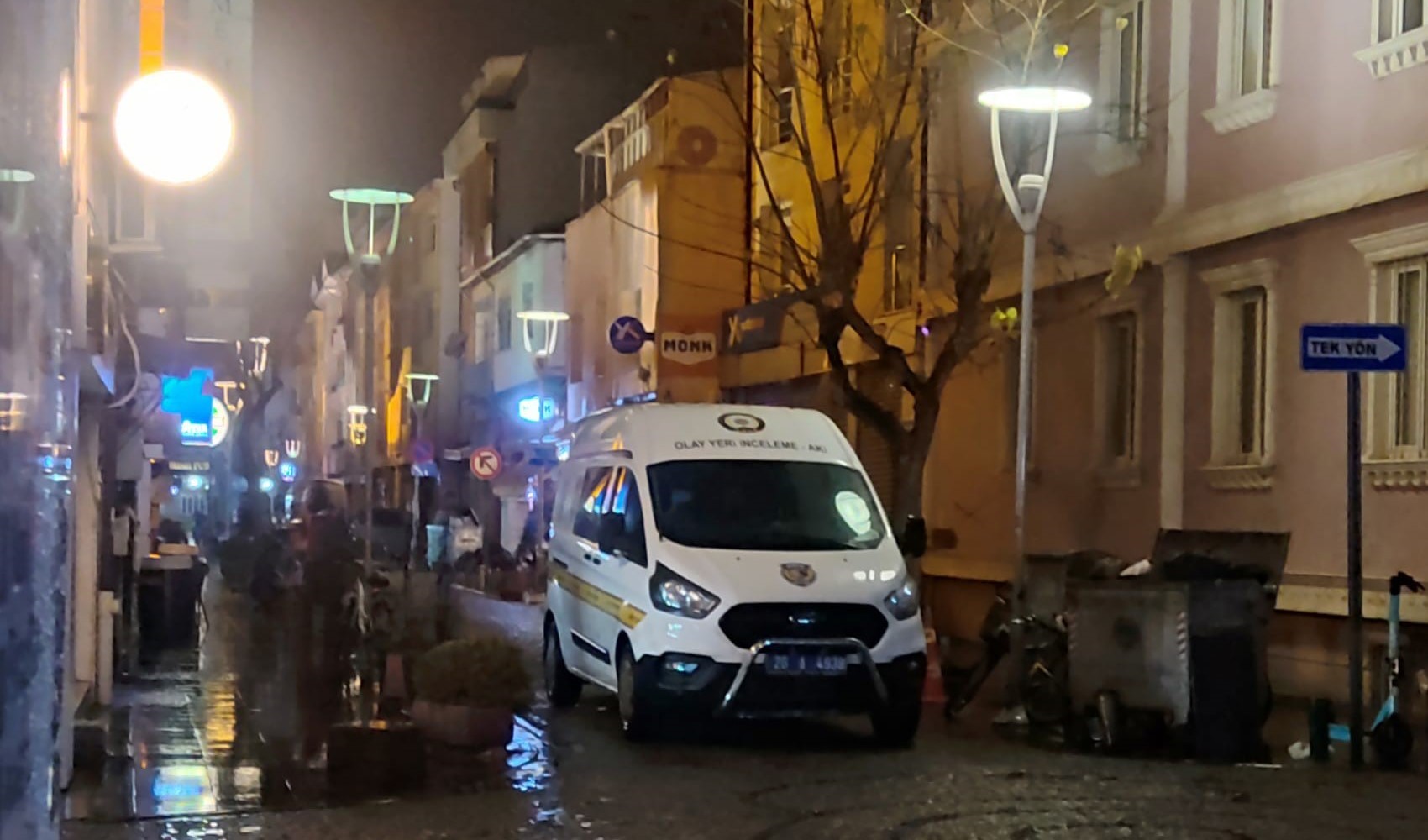 Genç kadın arkadaşının evinde ölü bulundu