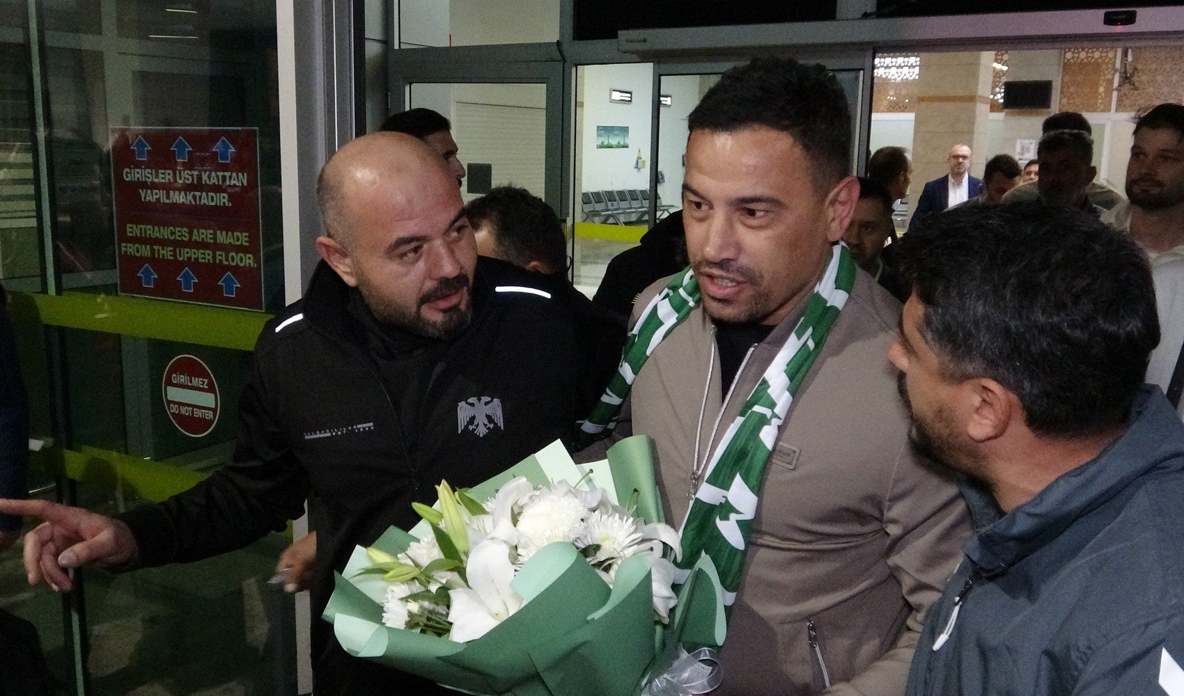 Konyaspor'un yeni teknik direktörü Çağdaş Atan, Konya'ya geldi