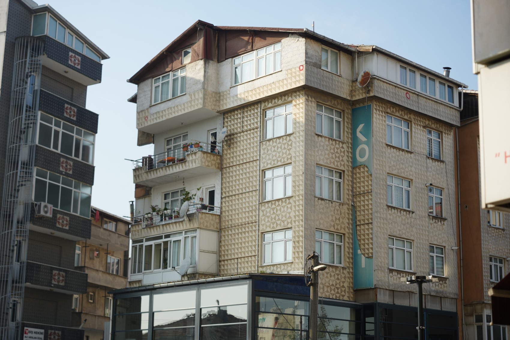 Enkazdan kurtarılan Dilara'ya acı haber verildi: Yoğun bakımdan çıkması beklendi