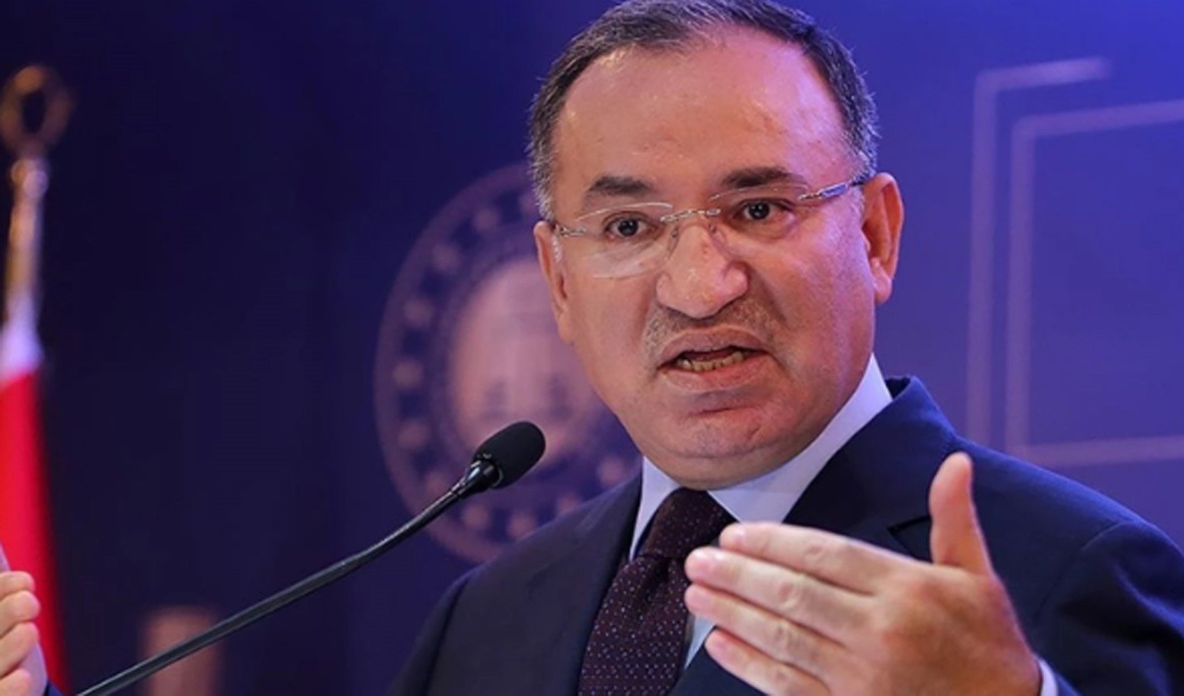 Meclis Başkanvekili Bekir Bozdağ geri döndü