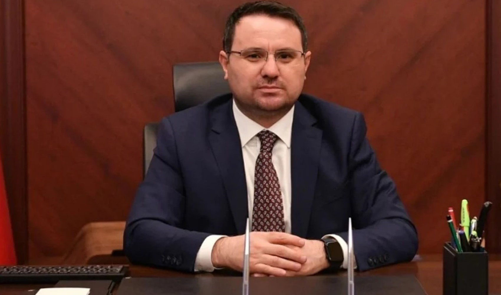 Özgür Özel'in açıkladığı Akın Gürlek belgeleriyle ilgili çarpıcı detaylar: Siyasi olduğunu kanıtlıyor