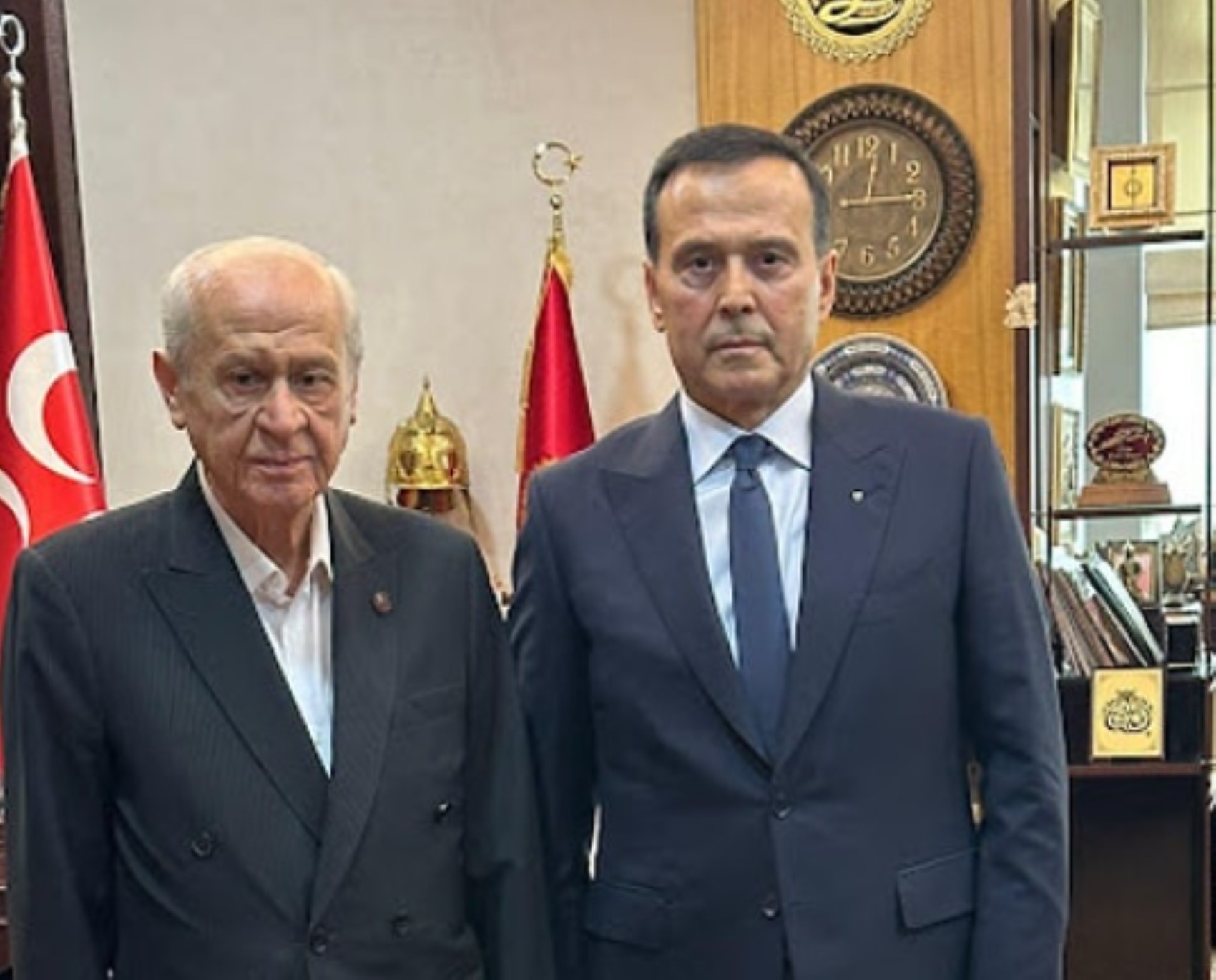 MHP lideri Bahçeli'den iki isme 'Yurt dışına çıkın' uyarısı