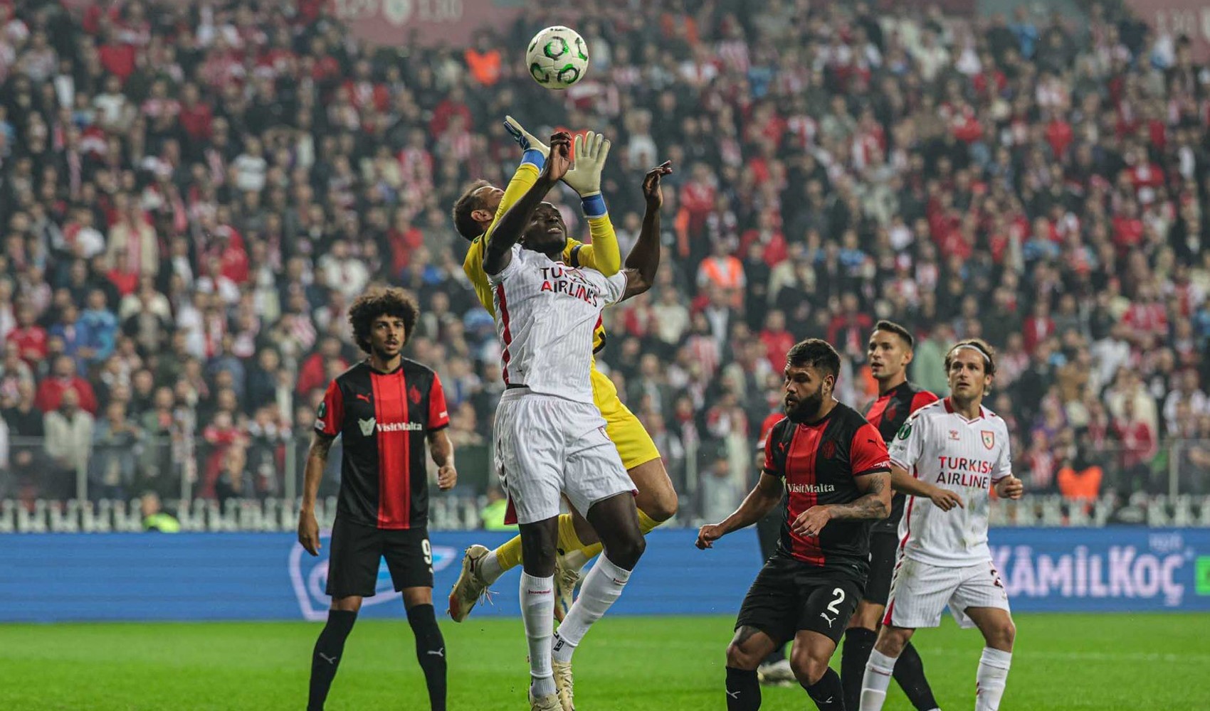 Samsunspor, UEFA Konferans Ligi'nde 3'te 3 yaptı