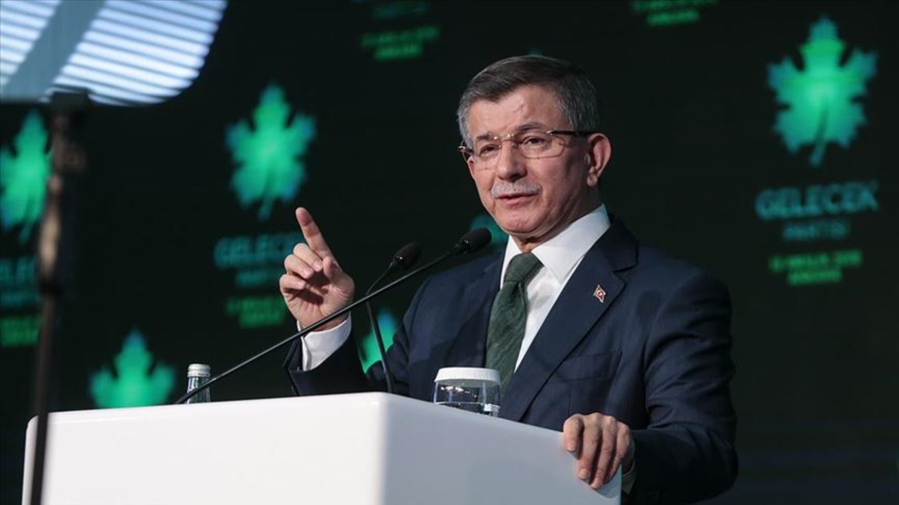 Tanju Özcan, Davutoğlu'nun 'Yezit' sözüne cevap verdi: 'AKP'ye dönmek için...'