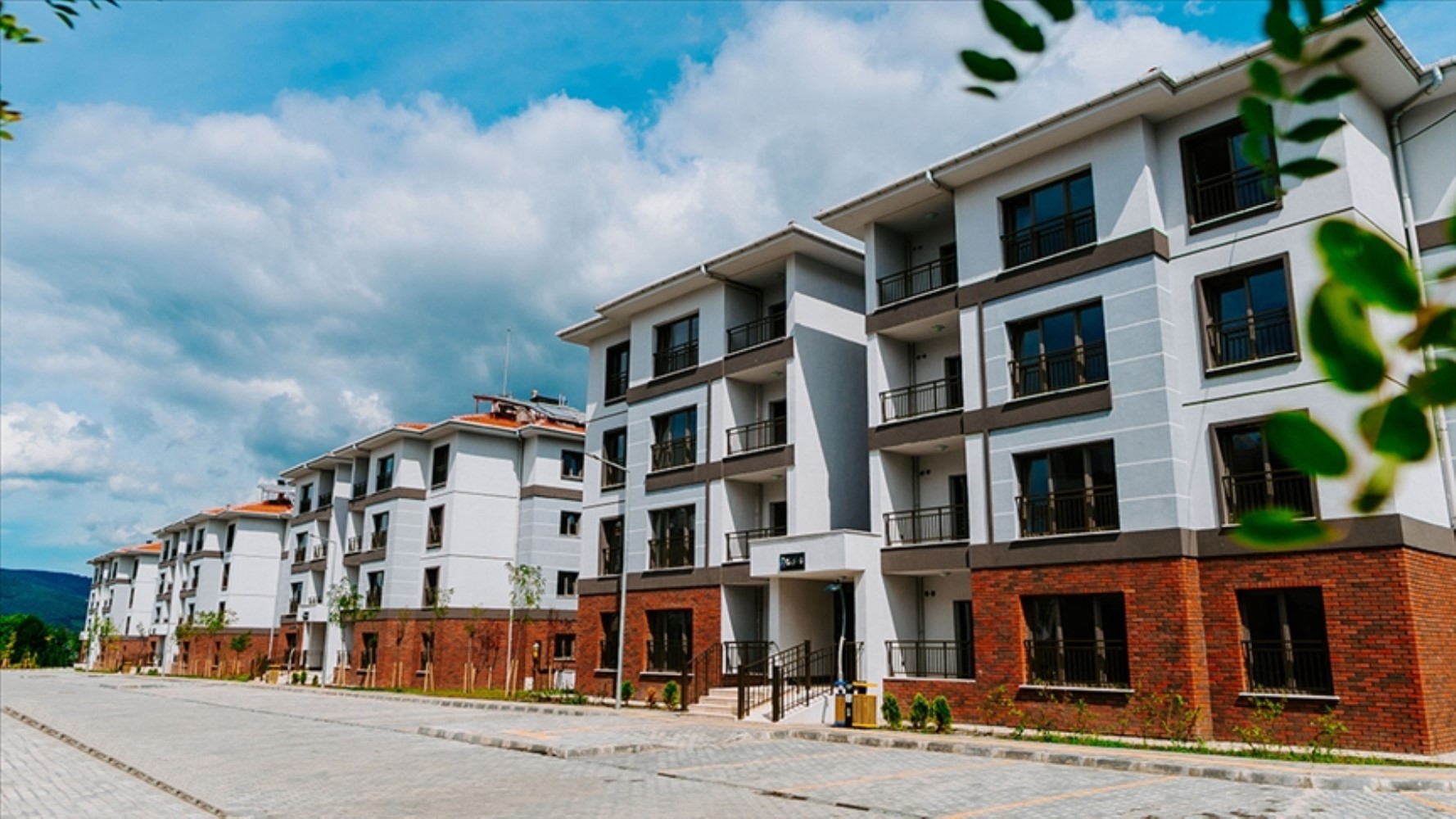 TOKİ sosyal konut başvuruları için takvimi açıkladı! TC kimlik numarasına göre belirlendi