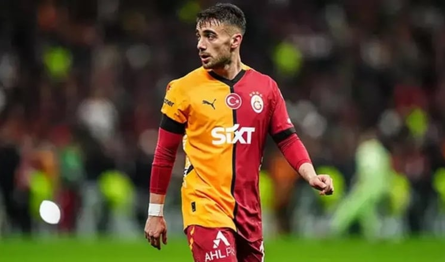 Galatasaray'da Yunus Akgün ameliyat oluyor