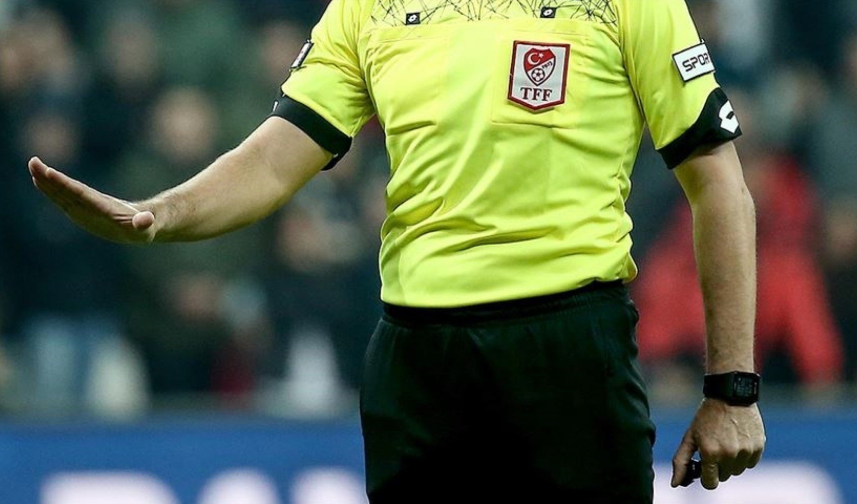 Son Dakika... Futbolda bahis soruşturması büyüyor! 18 kişi gözaltına alındı... Aralarında kulüp başkanları da var!