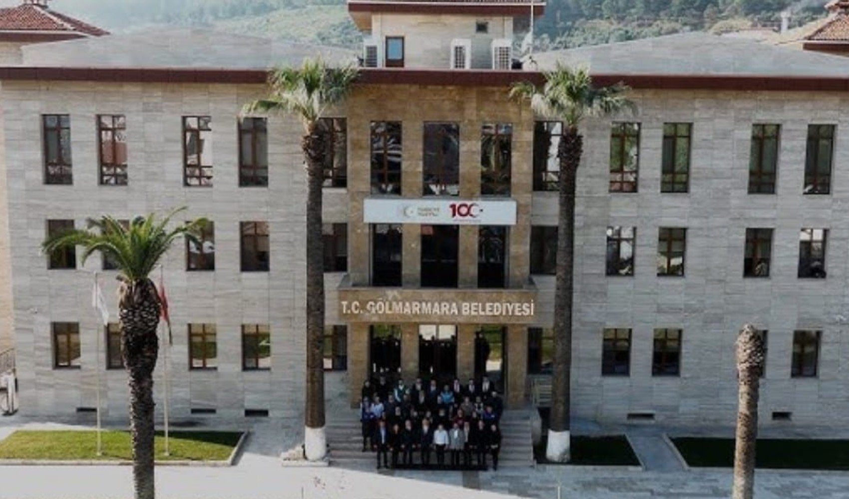 AKP'li eski başkandan büyük vurgun: Arsaları kendisine aldı