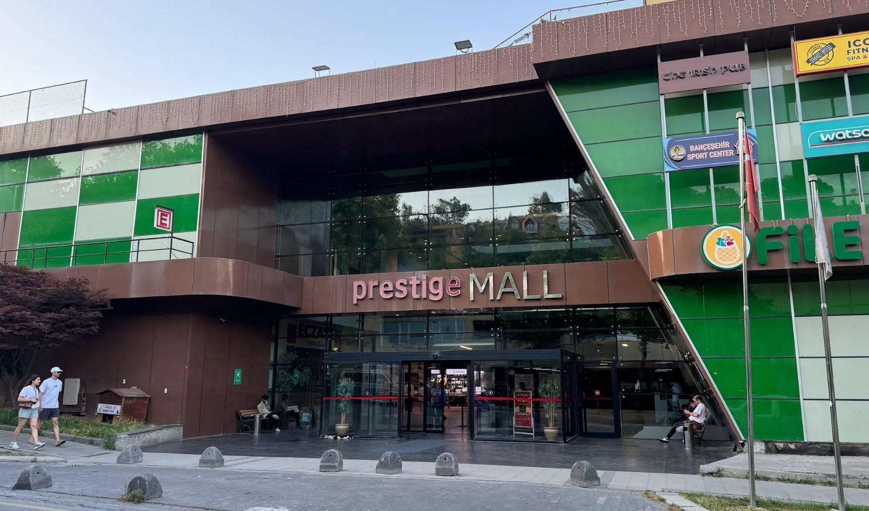 İstanbul'daki lüks AVM yıkılıyor