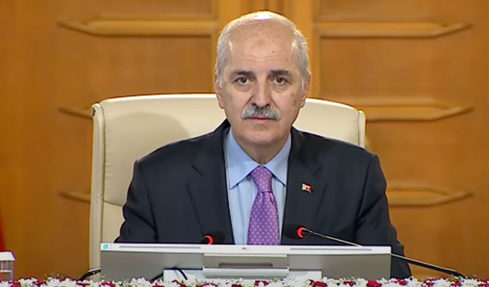 Numan Kurtulmuş, Meclis'te atılan Abdullah Öcalan sloganlarını değerlendirdi: Açık söylüyorum