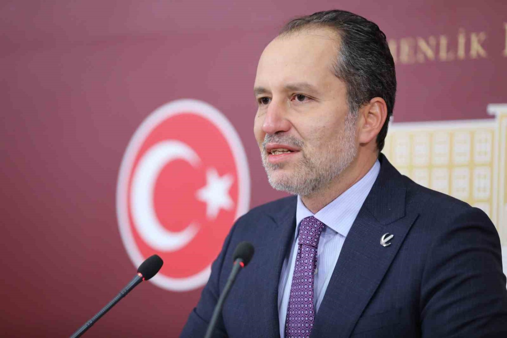 Fatih Erbakan gerçeği açıkladı: Erdoğan YRP'li isimleri arayıp AKP'ye davet etmiş! Baskı ve şantaj iddiası