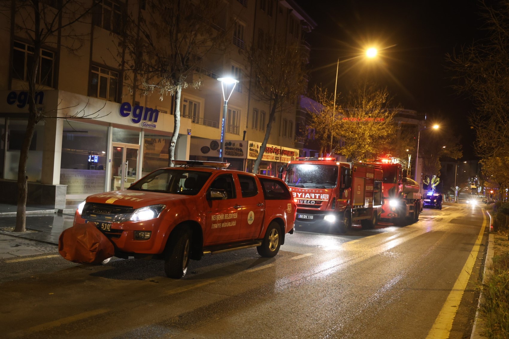 Yangın bitti, kavga başladı